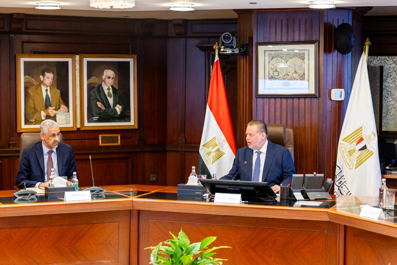 محافظ البنك المركزي المصري يلتقي رئيس مجموعة بنك التنمية الإفريقي الجديد لبحث أوجه التعاون المستقبلي بين الجانبين
