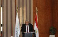 فرحات يفتتح 