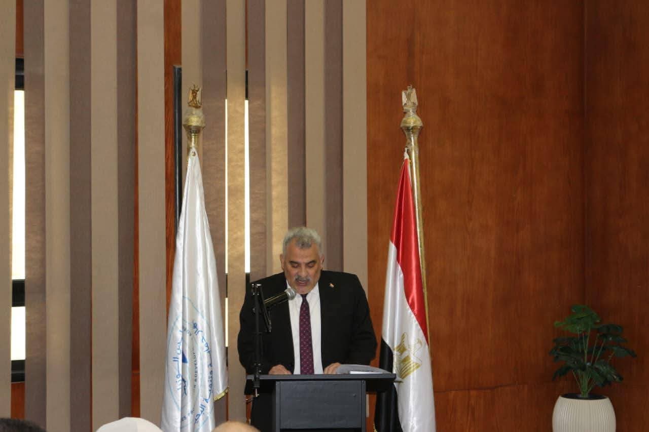 فرحات يفتتح 