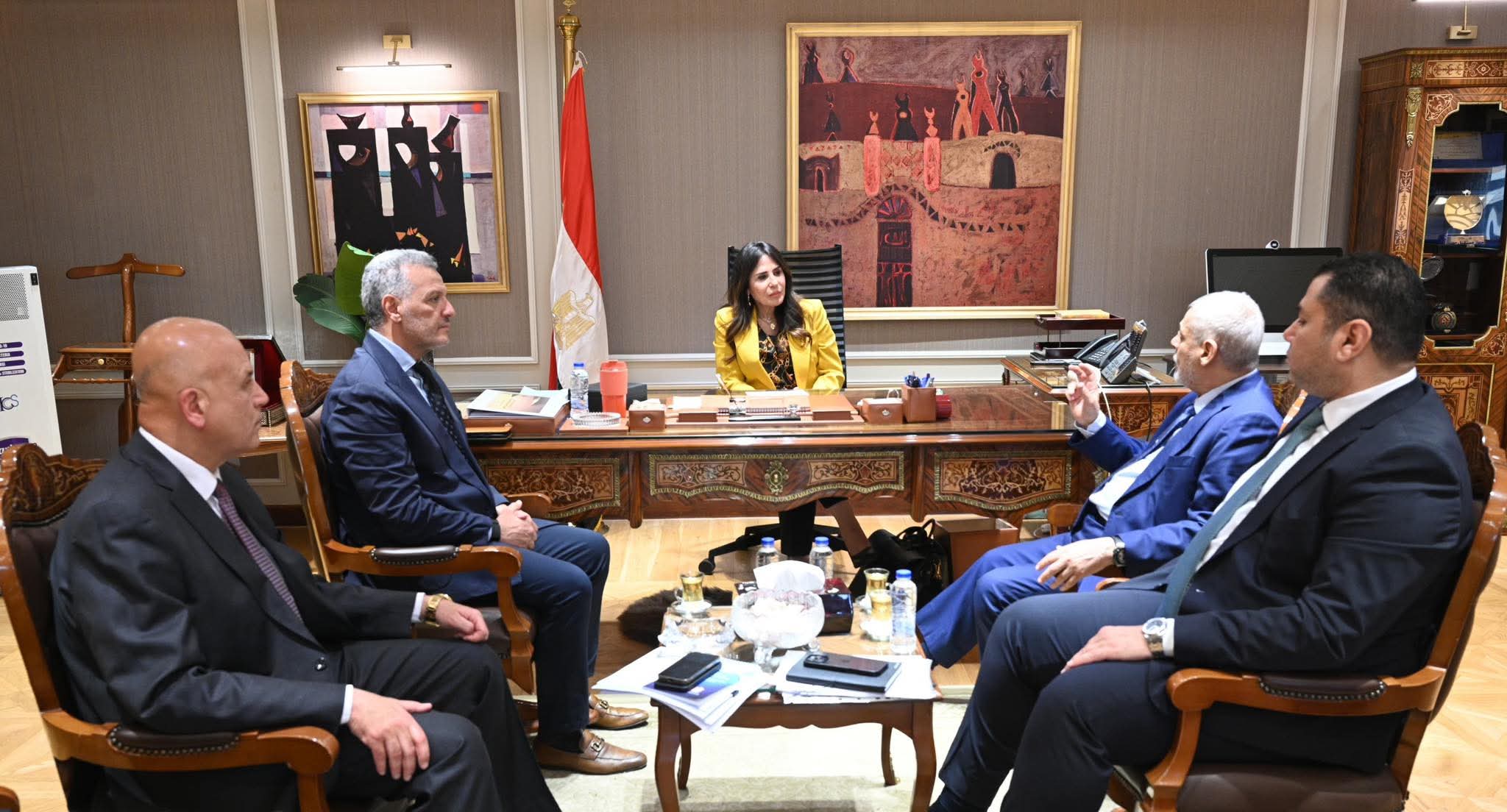 المنشاوي تبحث مع شركة «أميا باور» سبل التعاون في تنفيذ محطات تحلية مياه البحر