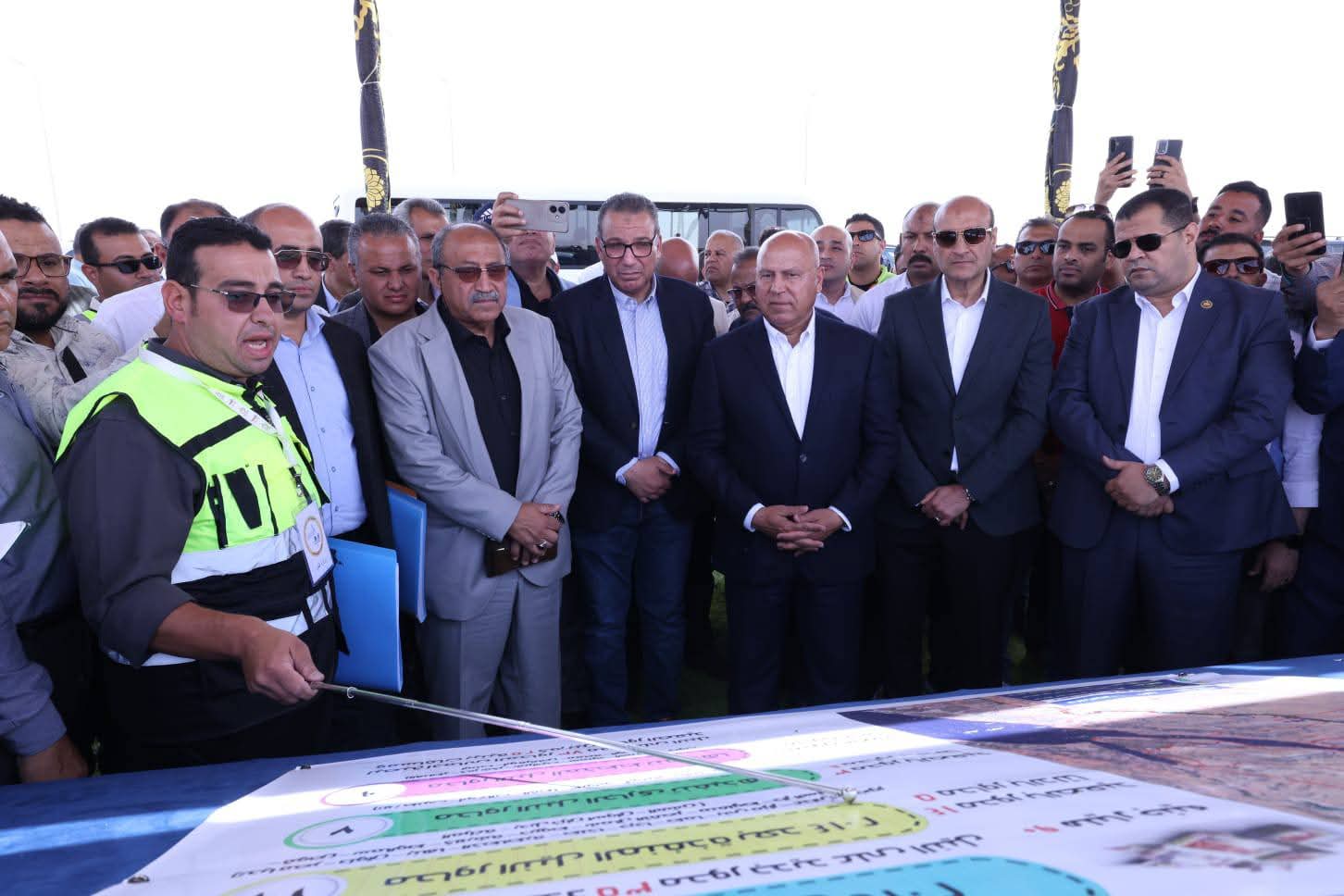 التشغيل التجريبى للمرحلتين الثانية والثالثة من محور ديروط التنموي باسيوط وفتحهم أمام حركة المرور