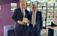 السفير المصري في المغرب يلتقي بالكتاب المصريين المشاركين في معرض الرباط الدولي للكتاب