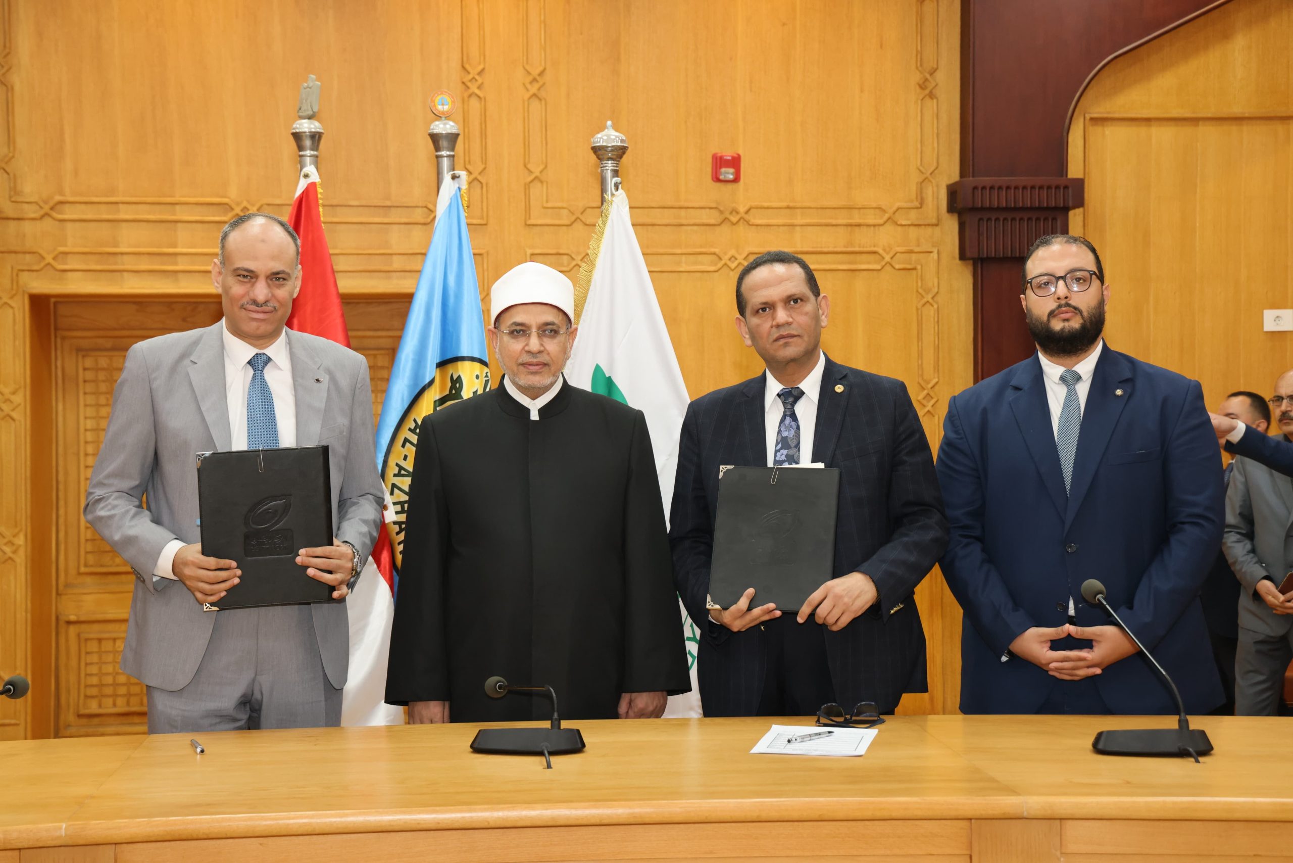 البريد المصري وجامعة الأزهر يوقّعان بروتوكول تعاون.. لتقديم خدمات مالية وبريدية متكاملة لطلاب جامعة الأزهر والعاملين