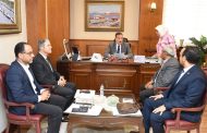 محافظ بورسعيد يستقبل وفد هيئة تعاونيات البناء والإسكان لبحث سبل التعاون المشترك