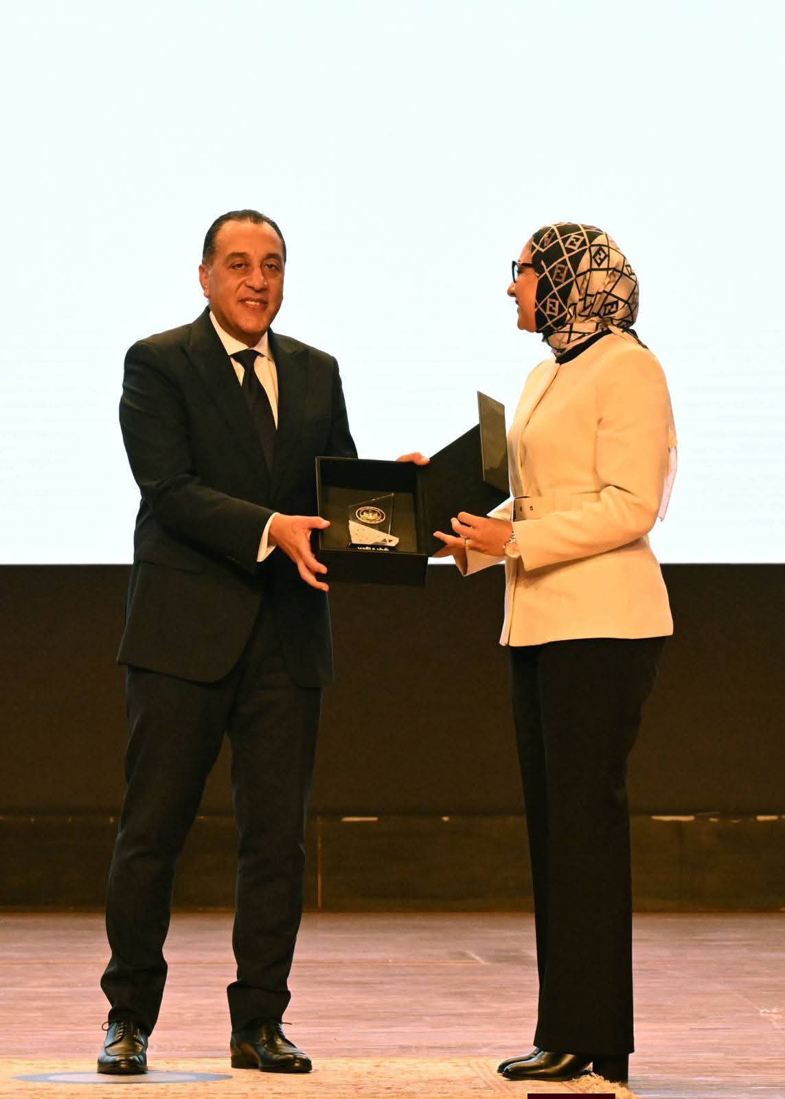 محافظ الوادي الجديد تشهد احتفالية صندوق تطوير التعليم لإطلاق 