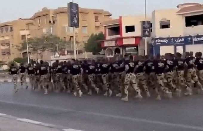 إسرائيل تحت البيادة.. هتاف للجيش المصري يشعل مواقع التواصل