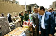 رئيس الوزراء يتفقد معرض 