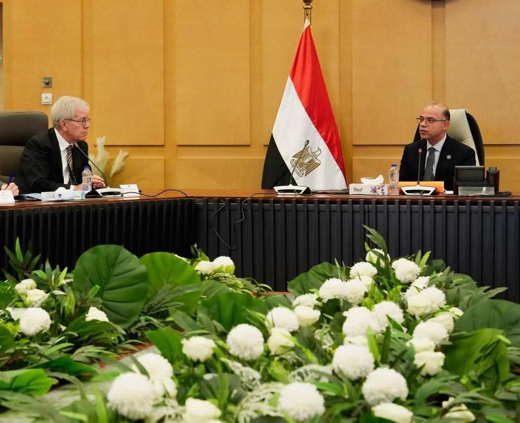 وزير الاستثمار يبحث مع وفد أمريكي تطورات العلاقات التجارية بين البلدين ضمن جولة المشاورات المشتركة