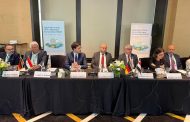 وزير الطيران يشارك في منتدى الهيدروجين الأخضر في مصر 2026