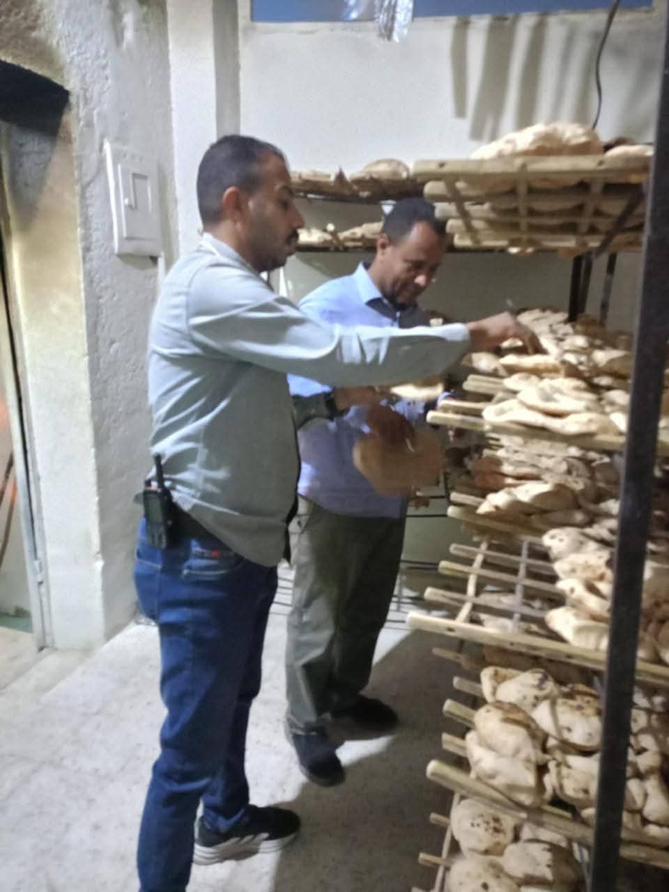 محافظ المنيا: تحرير 261 مخالفة متنوعة وضبط صيدلية بدون ترخيص و10 آلاف عبوة دوائية مجهولة المصدر