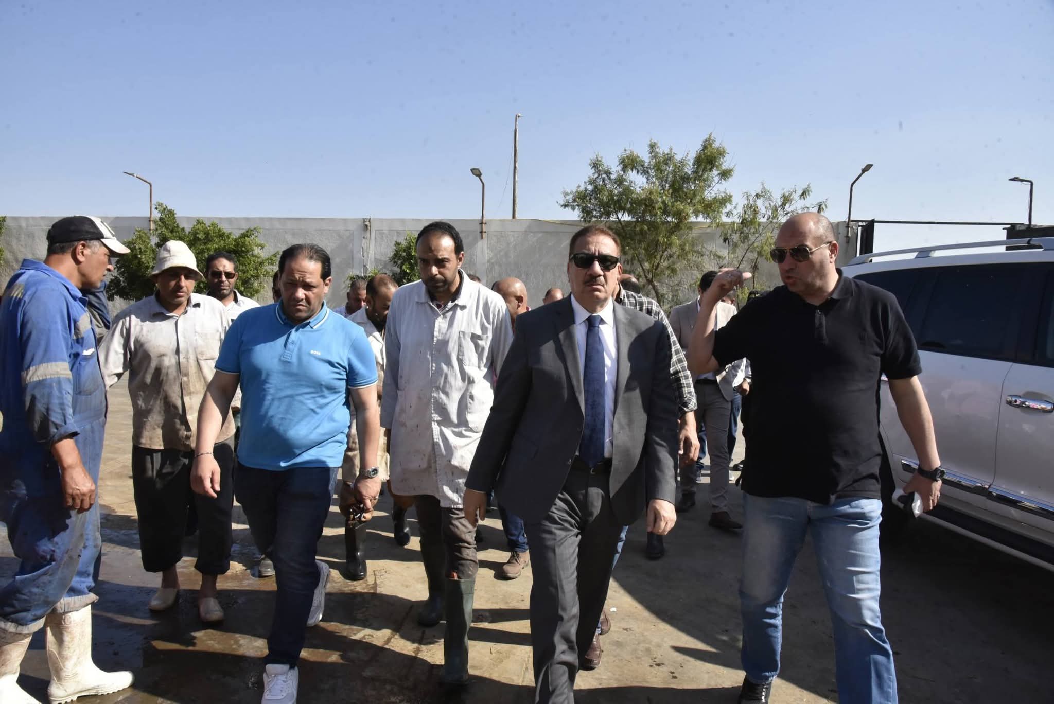 محافظ بورسعيد يتفقد مشروع تربية الماشية والمجزر الآلي بحي الجنوب لمتابعة الجاهزية ورفع كفاءة منظومة العمل