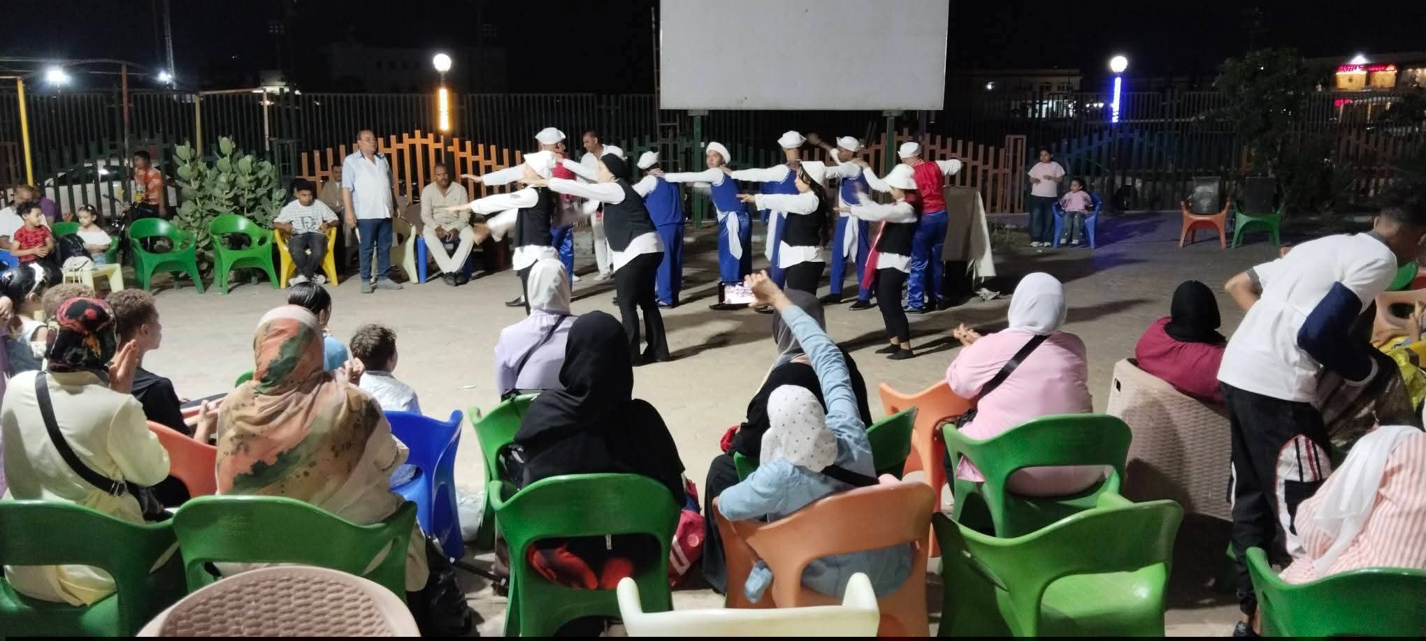 بإقبال كبير.. أنغام التراث وفنون ذوي الهمم تزين ختام احتفالات الثقافة بعيد الأضحى في السويس