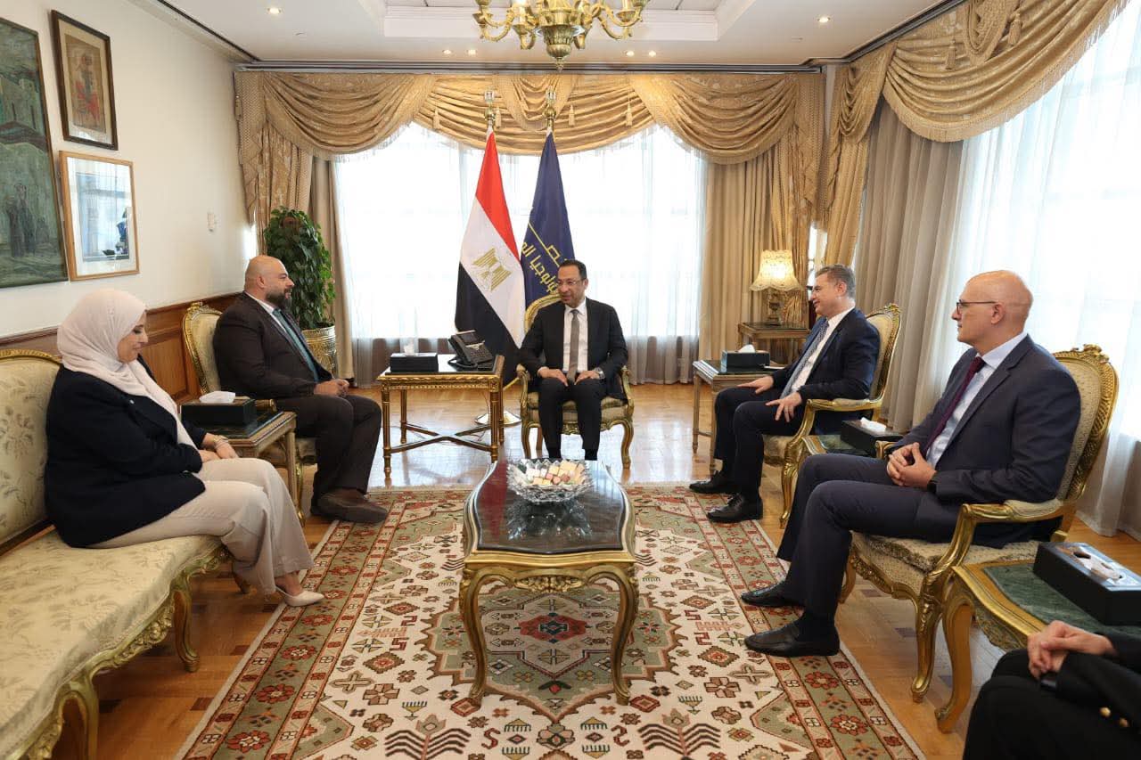 شركة 