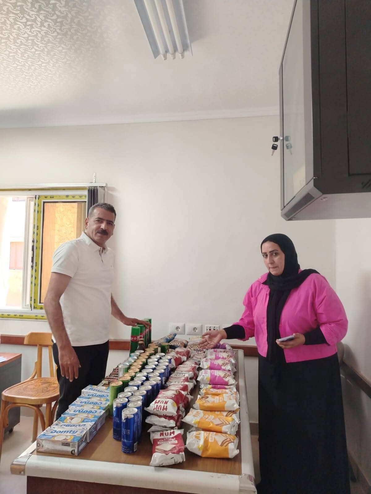 تموين الإسماعيلية يضبط عدد ١٠٥ عبوات سلع غذائية ومشروبات ومبيد حشري منتهي الصلاحية