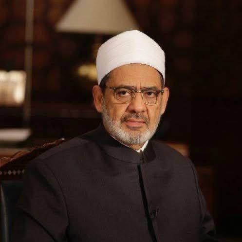 شيخ الأزهر يهنئ خادم الحرمين الشريفين وولي العهد السعودي بنجاح موسم الحج