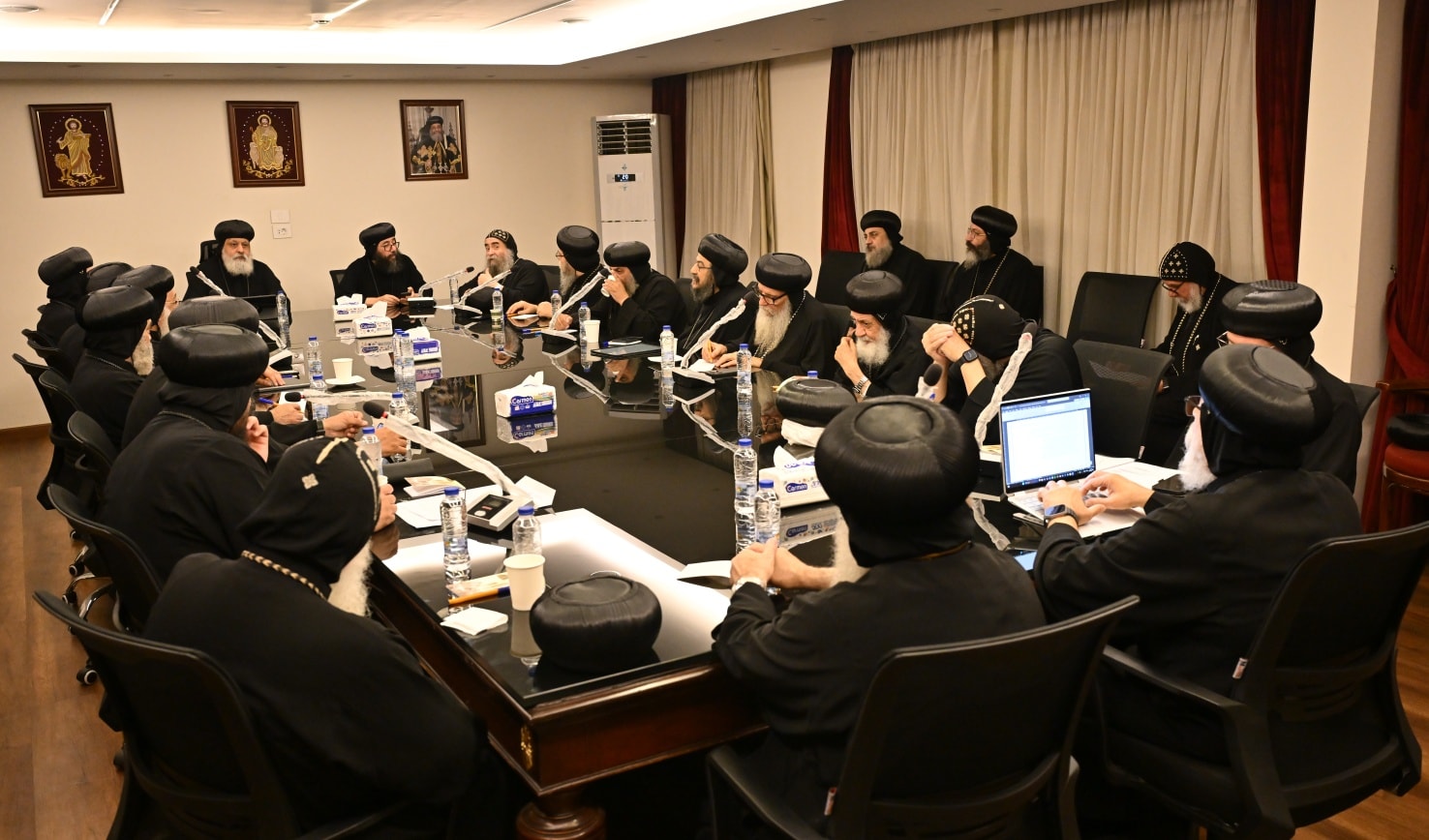 بدء اجتماعات لجان المجمع المقدس