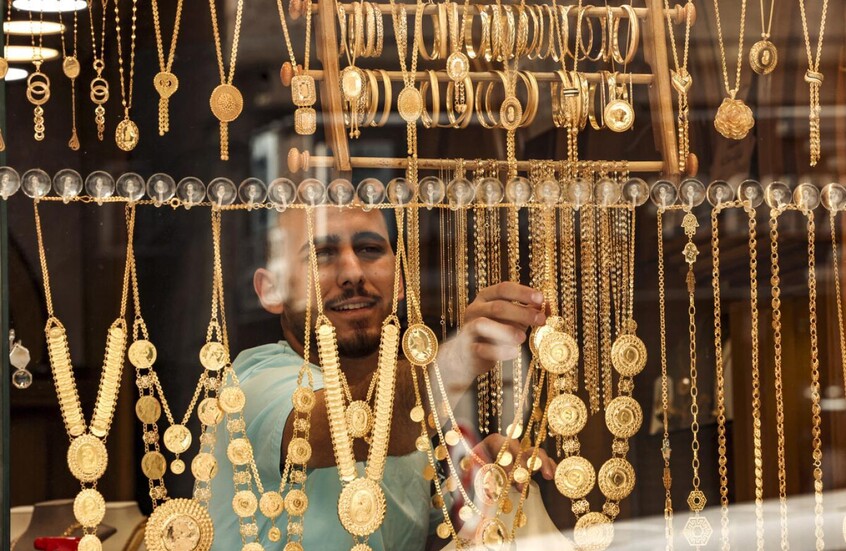 قوات الأمن المصرية تحذر المواطنين بسبب الذهب