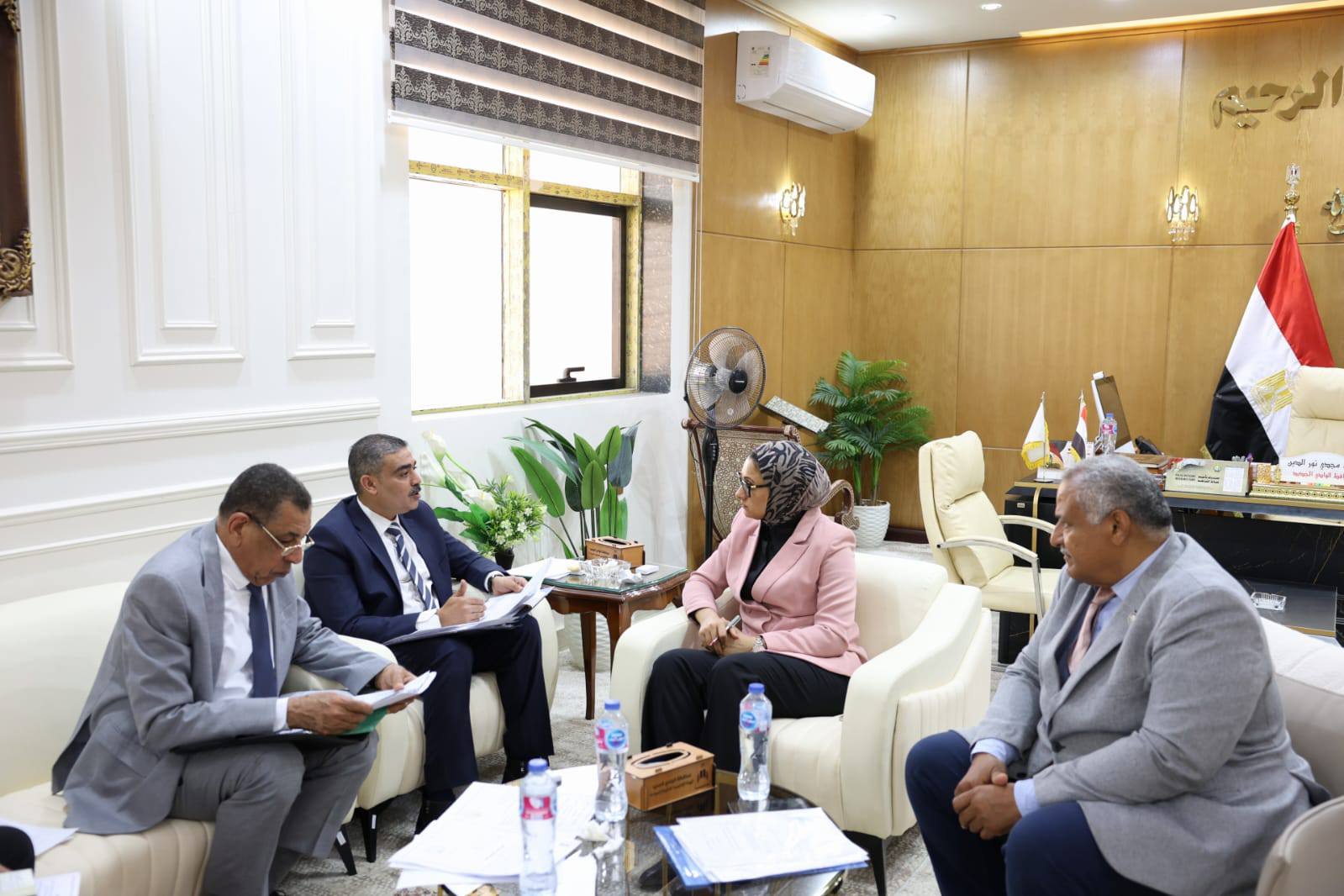 محافظ الوادي الجديد تلتقي أعضاء مجلسي النواب والشيوخ