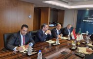 وزير الخارجية يبحث مع نظيره الجزائري سبل تعزيز التعاون الثنائي والتطورات الإقليمية