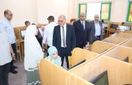 رئيس جامعة سوهاج يطمئن على سير أعمال امتحانات الفصل الدراسي الثاني بمنظومة الاختبارات الإلكترونية