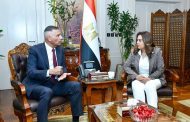 عوض تبحث أعمال مشروع “جرين شرم” لمتابعة تحويل شرم الشيخ إلى مدينة خضراء