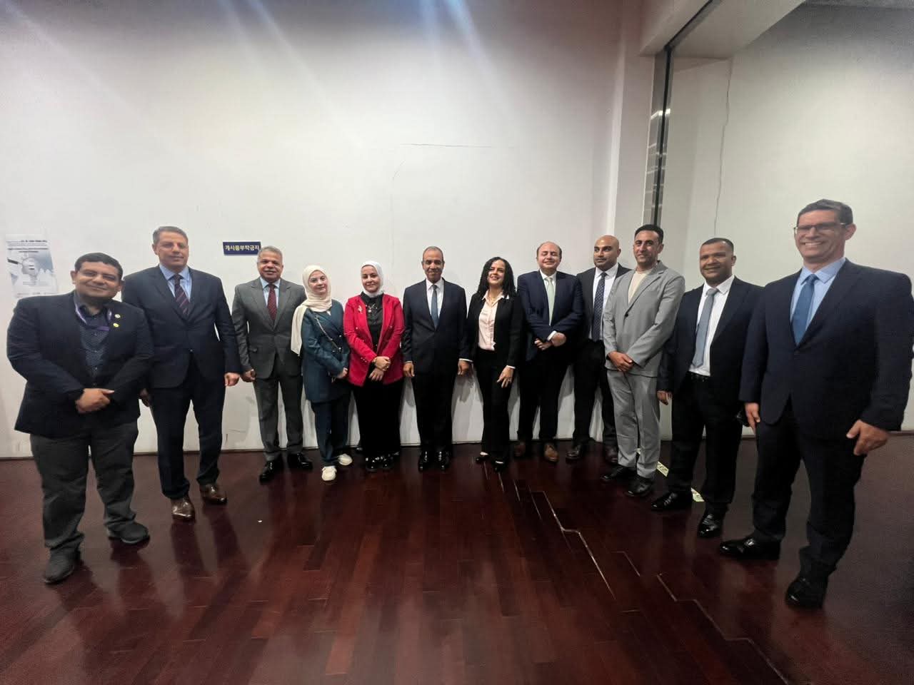 وزير الخارجية يلتقي بأعضاء الجالية المصرية في كوريا الجنوبية