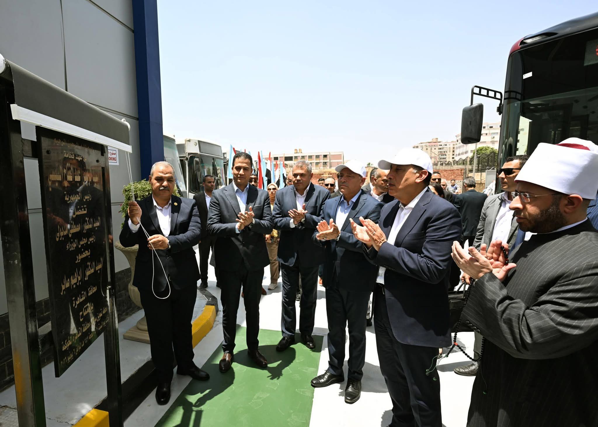 رئيس الوزراء يفتتح محطة تموين سيارات محافظة القاهرة المحوكمة