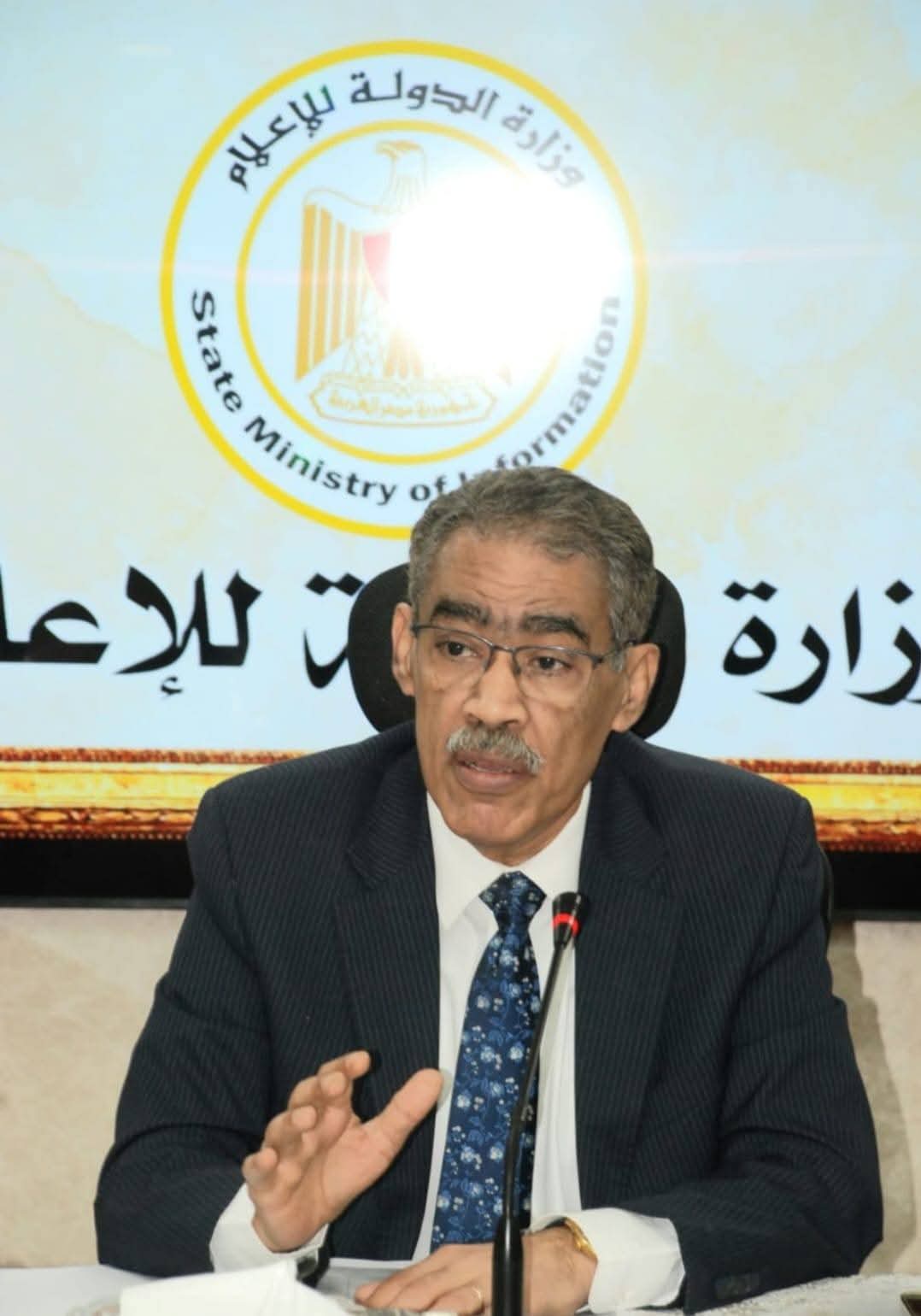 رشوان: الصحف الخاصة والحزبية ساهمت في إثراء الصحافة المصرية مهنياً وسياسياً