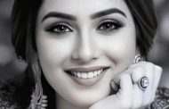 نجلاء محجوب تكتب.. سعيدة