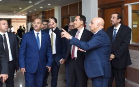 عوض يتفقد مركز خدمات المستثمرين والمنطقة الحرة العامة بالإسكندرية