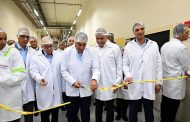 رئيس الوزراء يفتتح خط إنتاج جديدا لشركة 