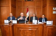 وزير الطيران يستعرض استراتيجية الوزارة لتعزيز كفاءة واستدامة قطاع الطيران