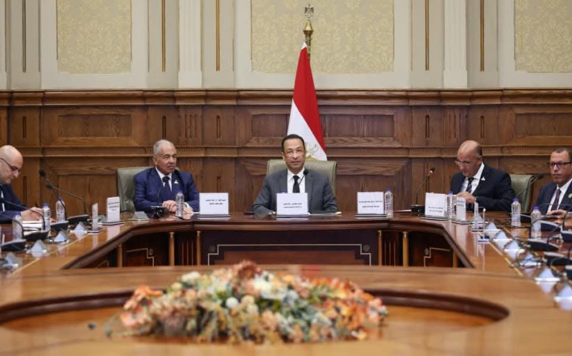 وزير الاتصالات يؤكد على أهمية توظيف تقنيات الذكاء الاصطناعي في مجال الأمن السيبراني
