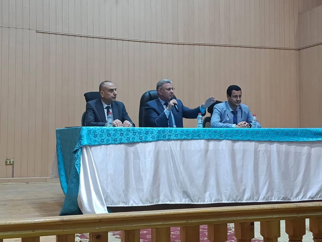 بتكليفات من 