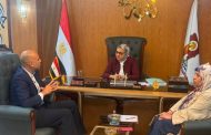 محافظ الوادي الجديد تبحث فرص التعاون مع شركة
