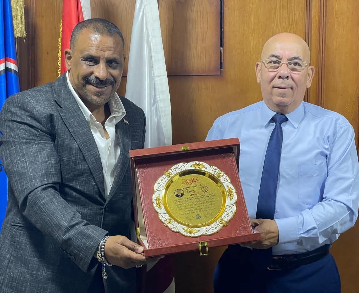بلمسة وفاء وتقدير.. 