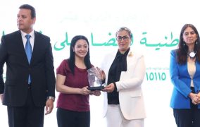 «القومي للمرأة» و«الطفولة والأمومة» يكرمان إيريني سمير صاحبة كتاب «أقنعة الختان المختلفة»