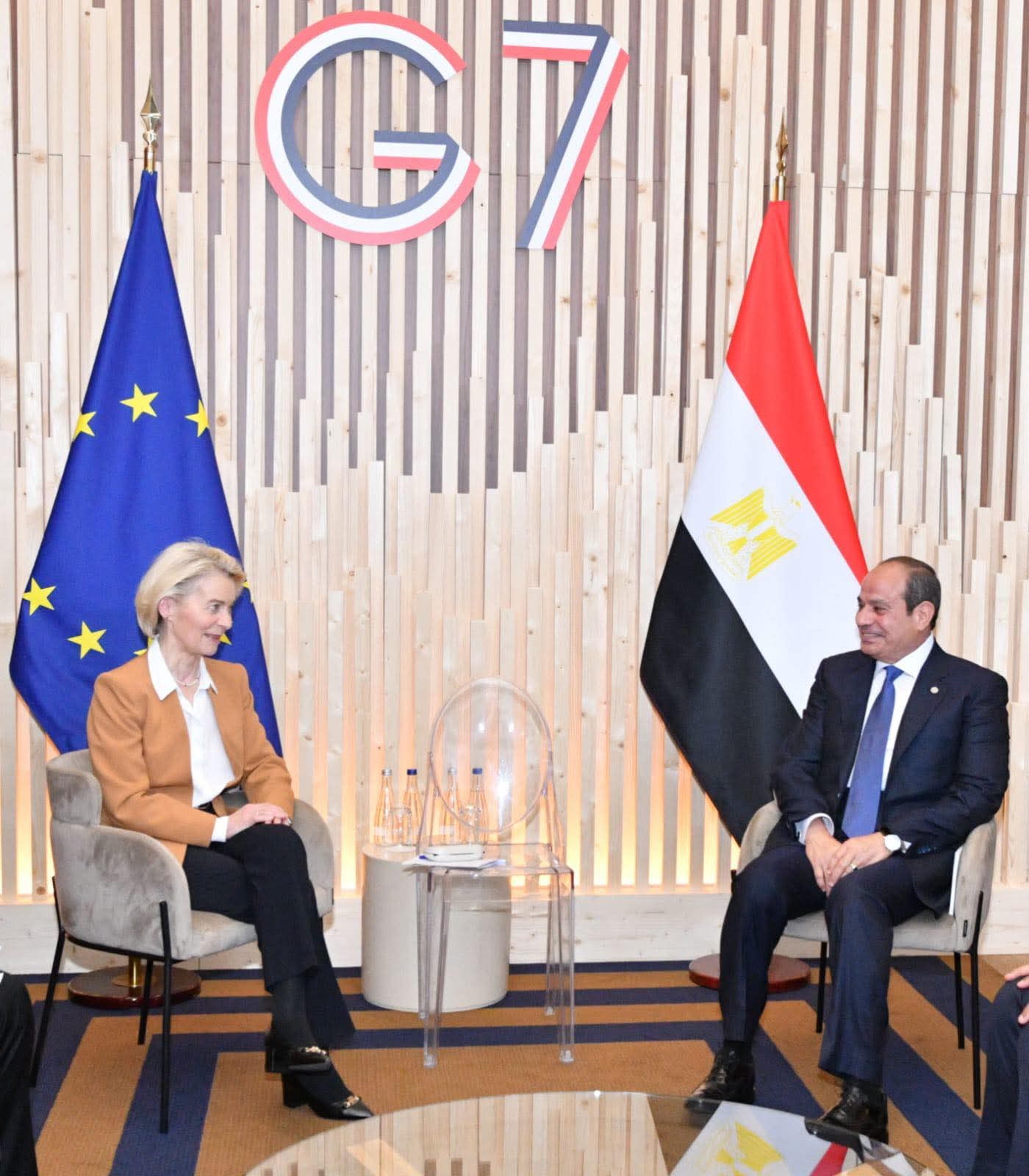 السيسي ورئيسة المفوضية الأوروبية بـ 