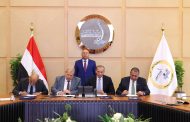 وزير النقل يشهد توقيع عدد من العقود لانشاء وتطوير السكة ونظم الإشارات