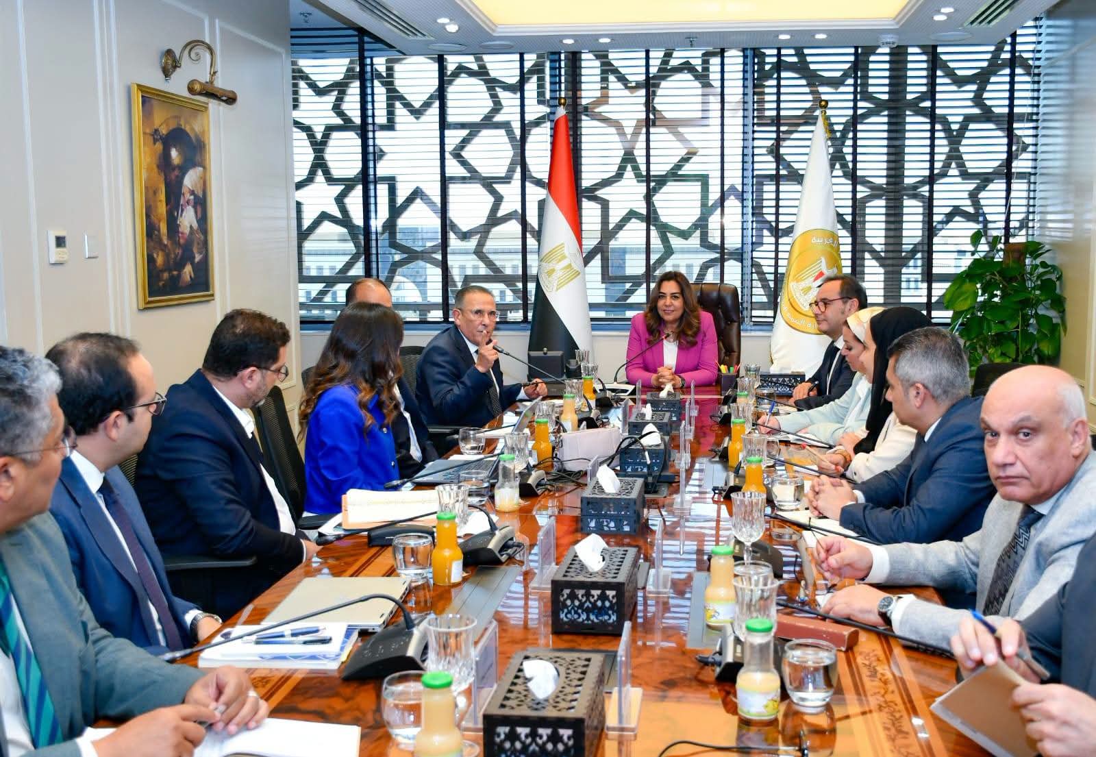 عوض تتابع مستجدات تنفيذ مشروعات للاستثمار البيئي بشرم الشيخ والمحميات الطبيعية بجنوب سيناء
