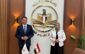 «تطوير التعليم بالوزراء» وهيئة الأوقاف يبحثان الشراكة في دعم المنظومة التعليمية
