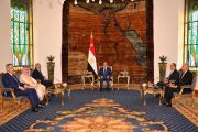 الرئيس السيسي يستقبل وزراء خارجية 