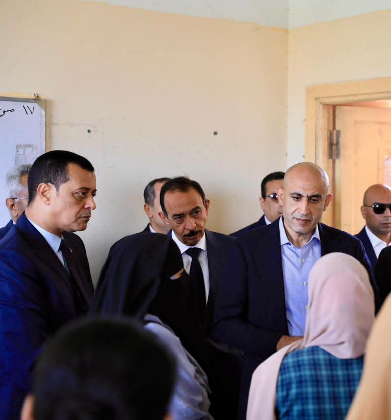 وزير التعليم ومحافظ سوهاج يتفقدان مدرسة واقعة أعمال شغب في ختام امتحانات الشهادة الإعدادية