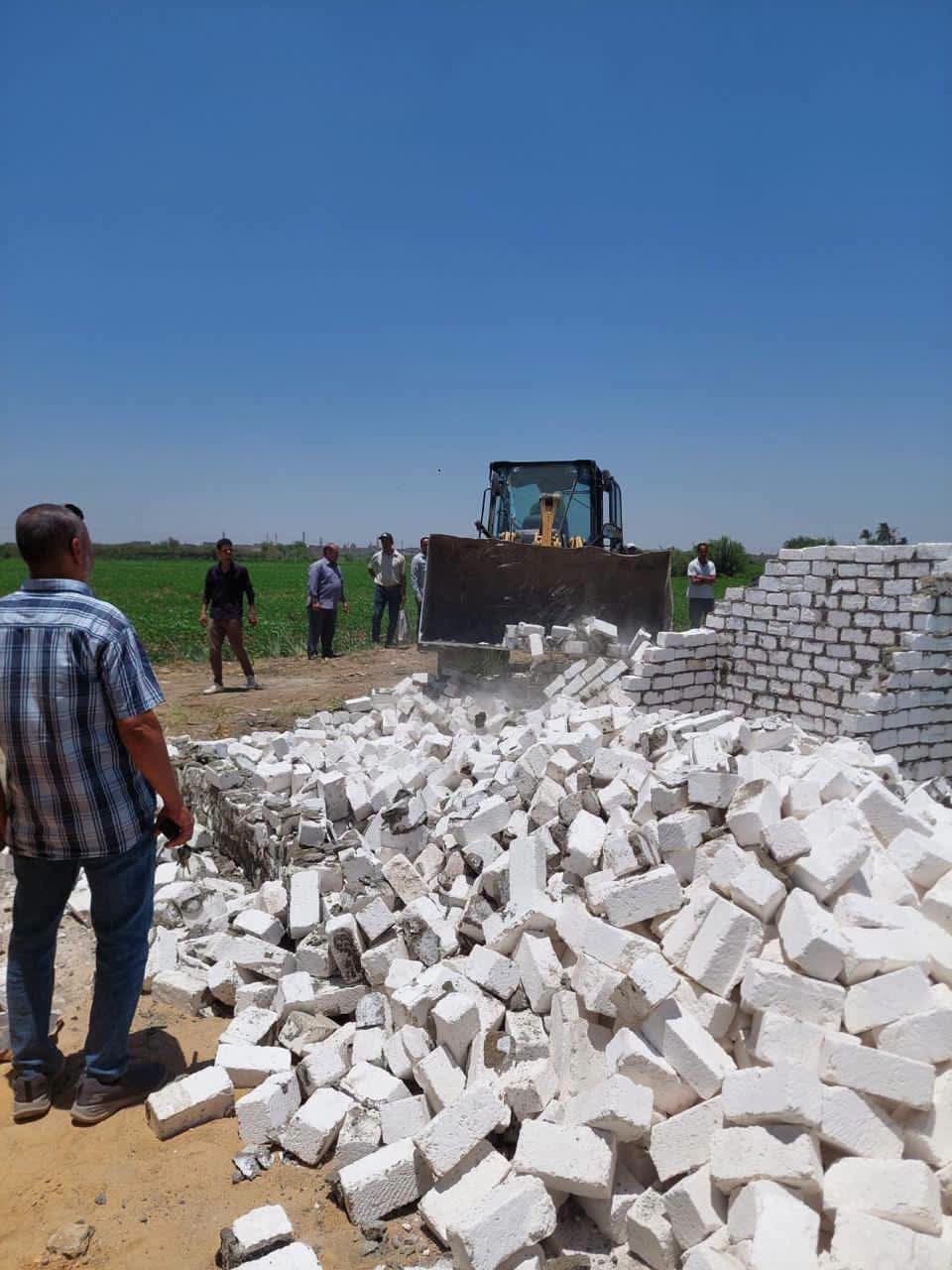 محافظ المنيا: إزالة 1182 حالة تعدٍ على أراضي أملاك الدولة والأراضي الزراعية