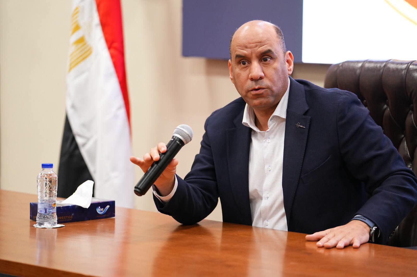 وزير العمل يسلم ذوي الهمم عقود عمل ويؤكد: الرئيس السيسي يتابع دمجكم في سوق العمل بنفسه