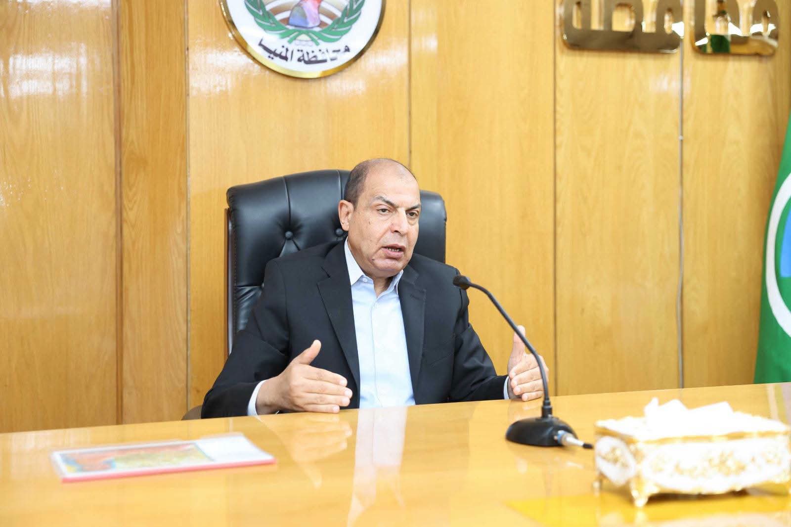 محافظ المنيا يتابع معدلات تنفيذ مشروعات “حياة كريمة”