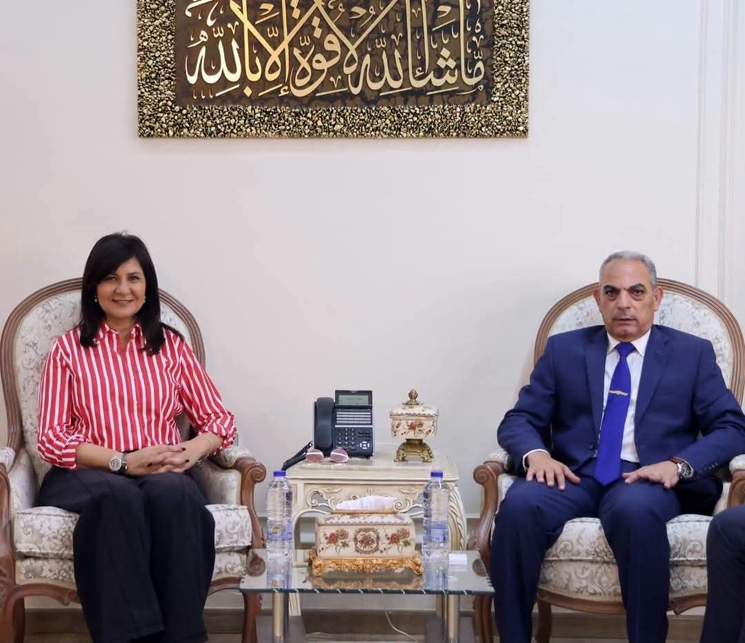 محافظ الإسماعيلية يستقبل السفيرة نبيلة مكرم لإطلاق القافلة التنموية الشاملة بقرية الحجاز ضمن مبادرة 