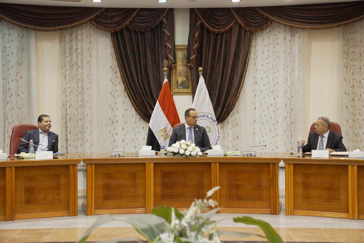 الرعاية الصحية يناقش انضمام المينا لمنظومة التأمين الصحي الشامل المرحلة الثانية