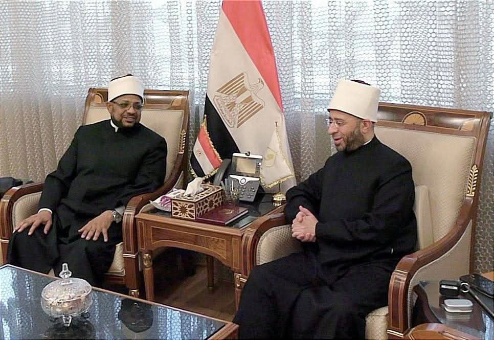 وزير الأوقاف يستقبل أمين عام مجمع البحوث الإسلامية لبحث التعاون المشترك
