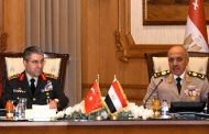 رئيس الأركان يلتقى رئيس هيئة الأركان العامة للقوات المسلحة التركية